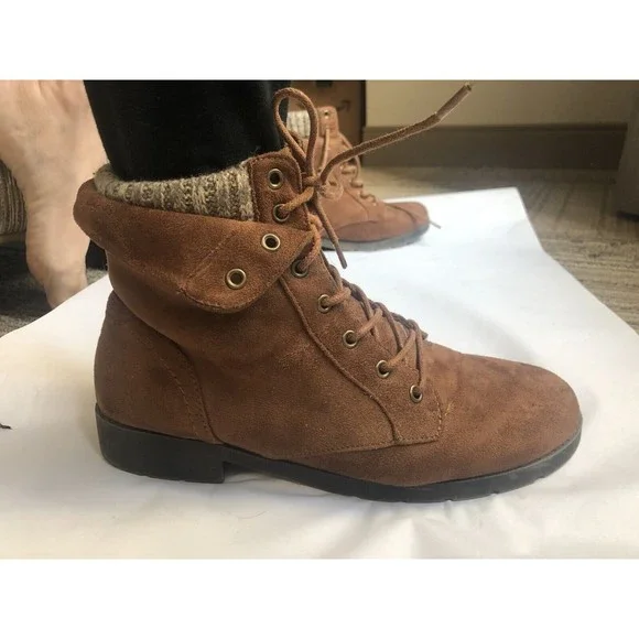 Arizona Jeans Co. Women's Yetta Ankle Boots Size 8M Brown Suede Sweater Lined - Picture 3 of 12